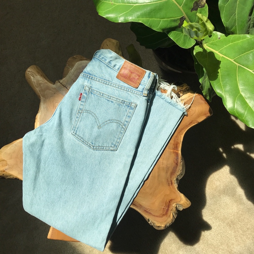 Levi’s Kiss Off Wedgie